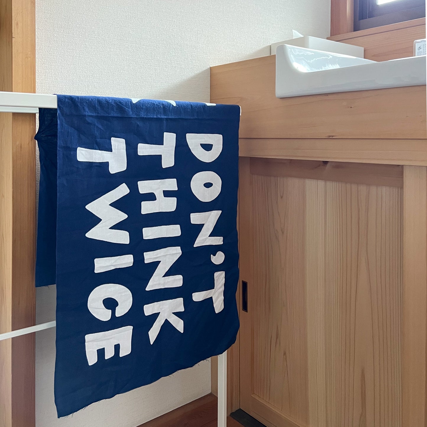 Don't think twice 手ぬぐい